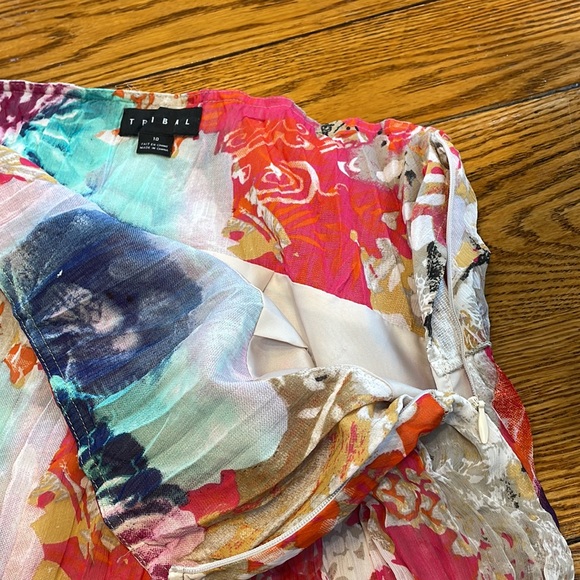 Tribal brand multicolor crinkled floral print skirt, size 10. Great condition. - Picture 5 of 11